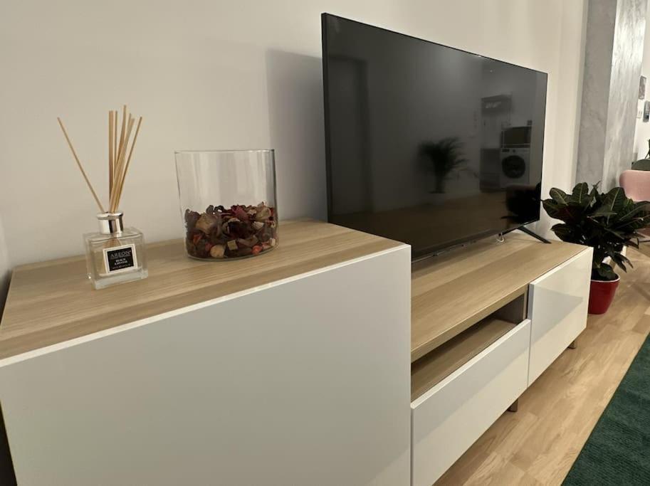 Art Apartment Boekarest Buitenkant foto